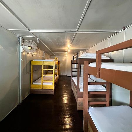 פרהנטיאן איילנד Ohlala Guesthouse מראה חיצוני תמונה