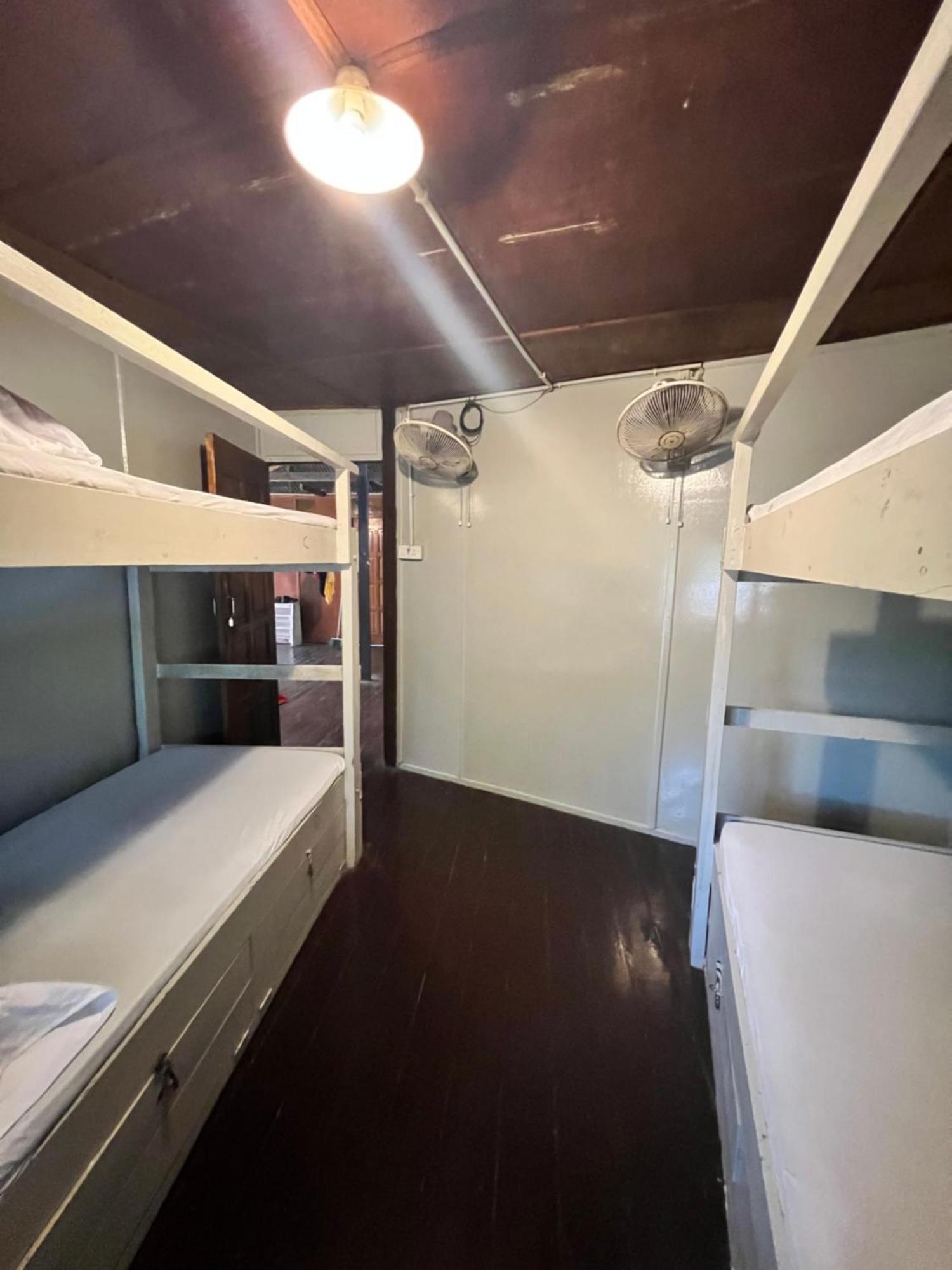 פרהנטיאן איילנד Ohlala Guesthouse מראה חיצוני תמונה
