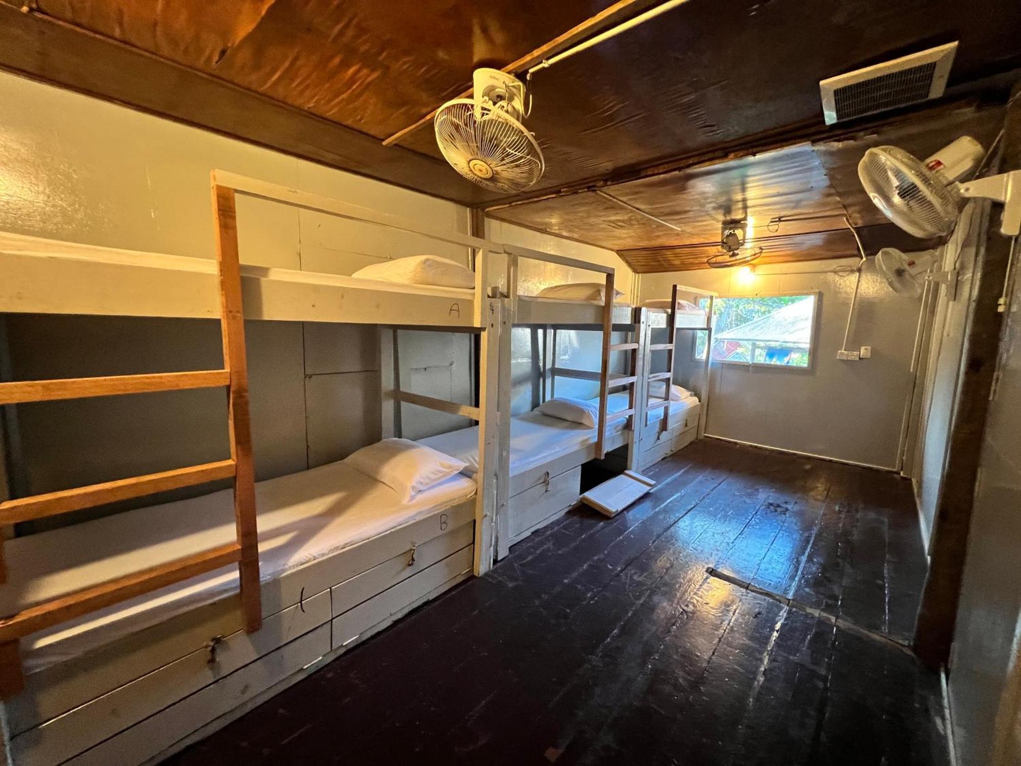 פרהנטיאן איילנד Ohlala Guesthouse מראה חיצוני תמונה