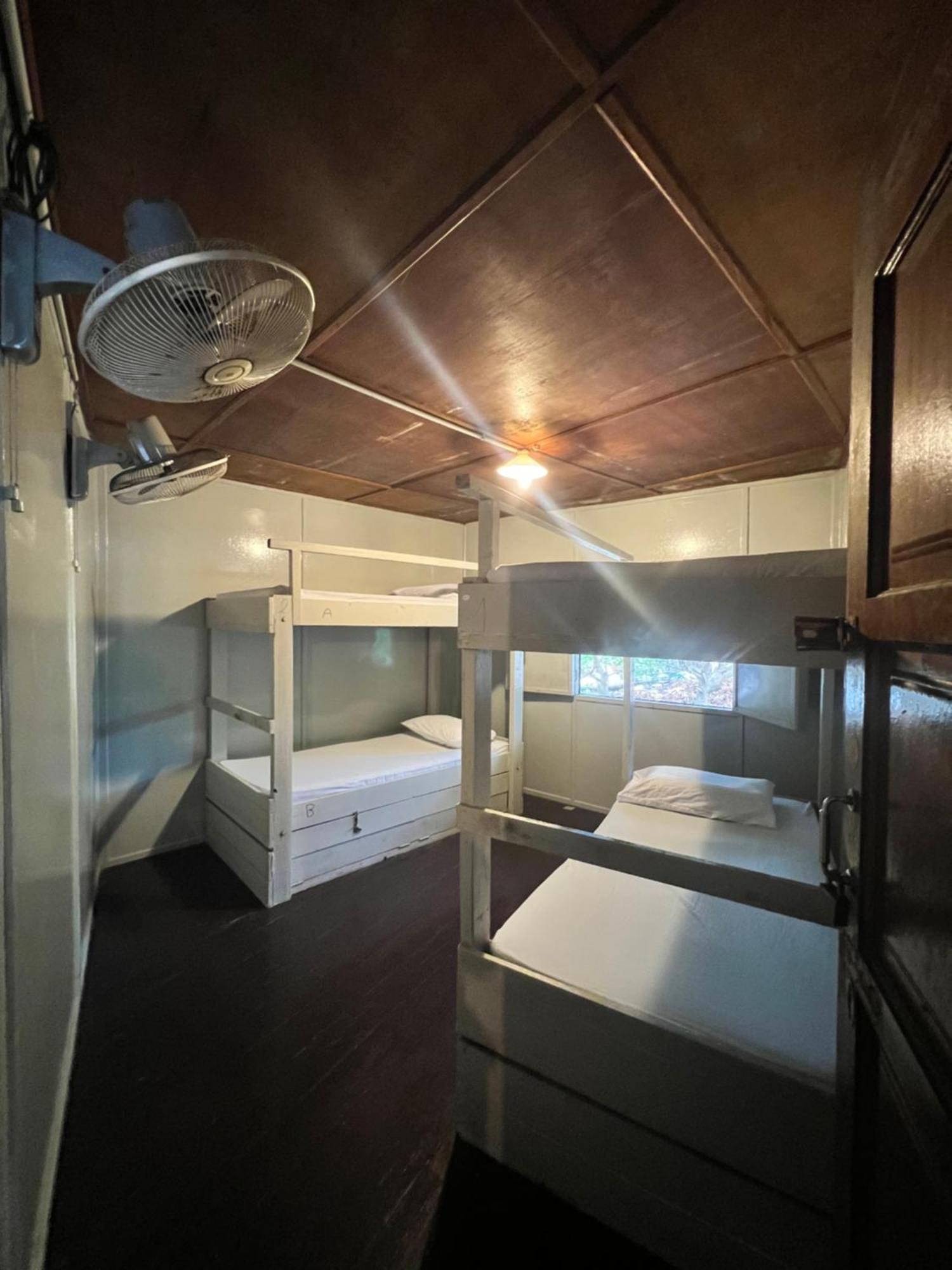 פרהנטיאן איילנד Ohlala Guesthouse מראה חיצוני תמונה