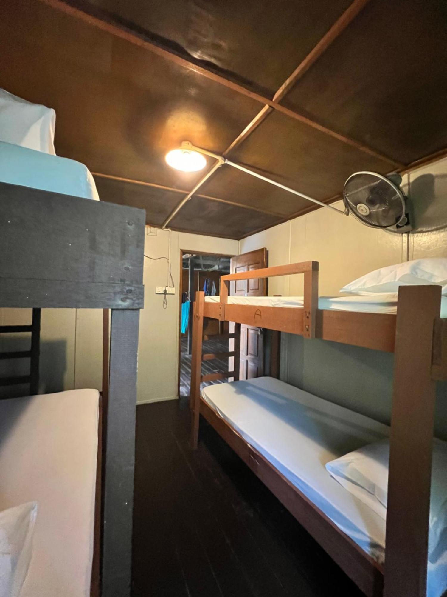 פרהנטיאן איילנד Ohlala Guesthouse מראה חיצוני תמונה