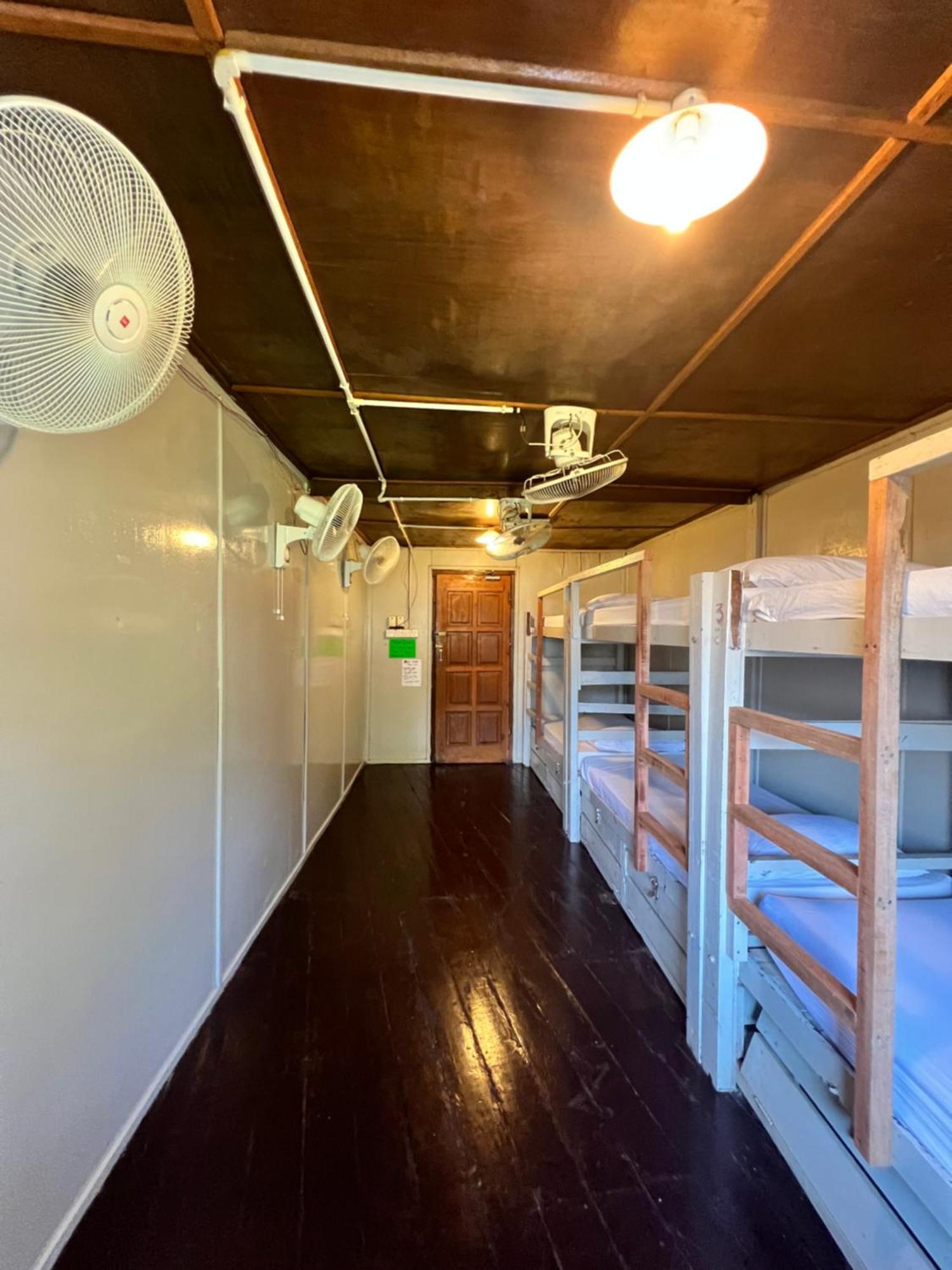 פרהנטיאן איילנד Ohlala Guesthouse מראה חיצוני תמונה