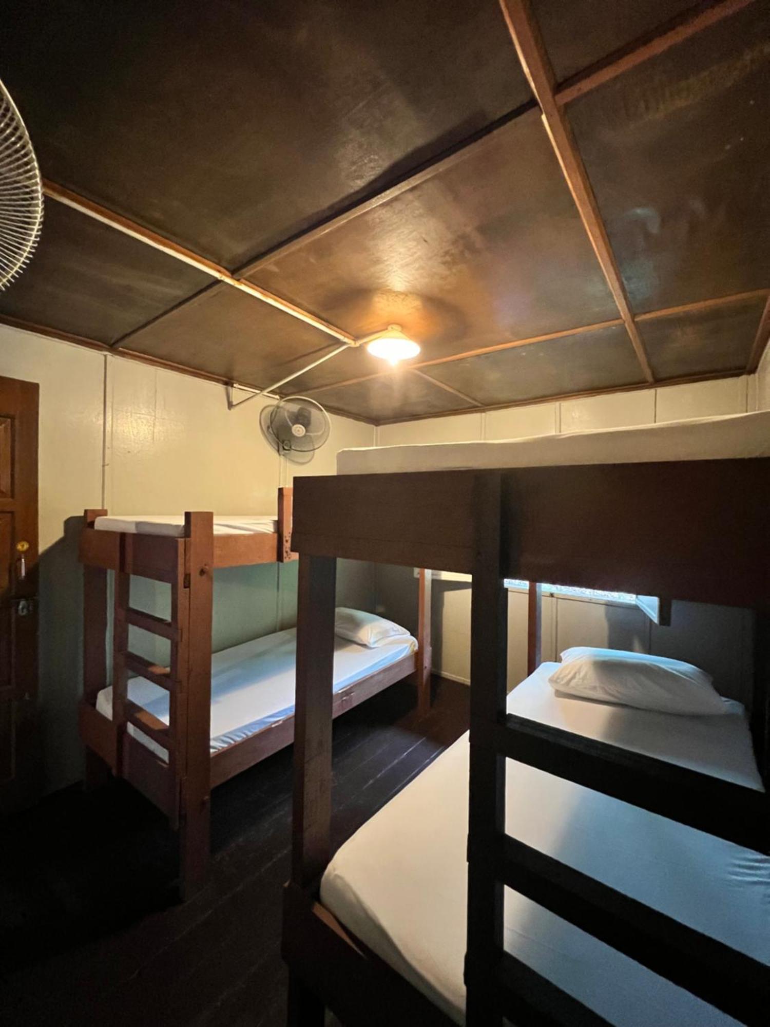 פרהנטיאן איילנד Ohlala Guesthouse מראה חיצוני תמונה