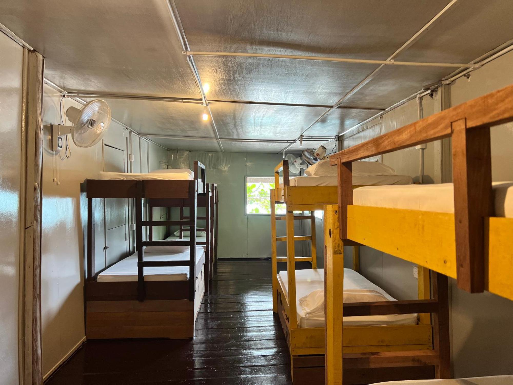 פרהנטיאן איילנד Ohlala Guesthouse מראה חיצוני תמונה